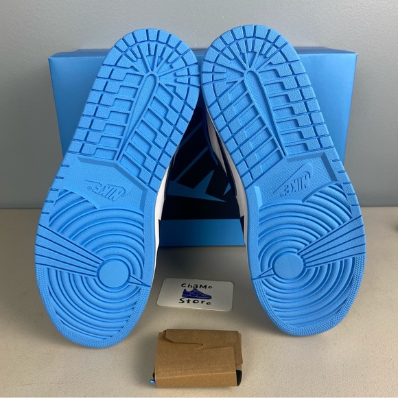 Nike Air Jordan 1 Retro High OG UNC Toe University Blue DZ5485-400 Men Sz 12 - Picture 7 of 10